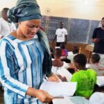 CEP 2026 À TOUCOUNTOUNA : La Maire Patricia Ponna Saï donne le top des épreuves et met en terre un plant d&rsquo;iroko